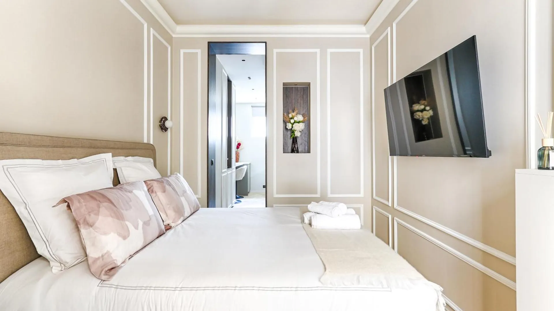 Luxury And Design Invalides * Париж